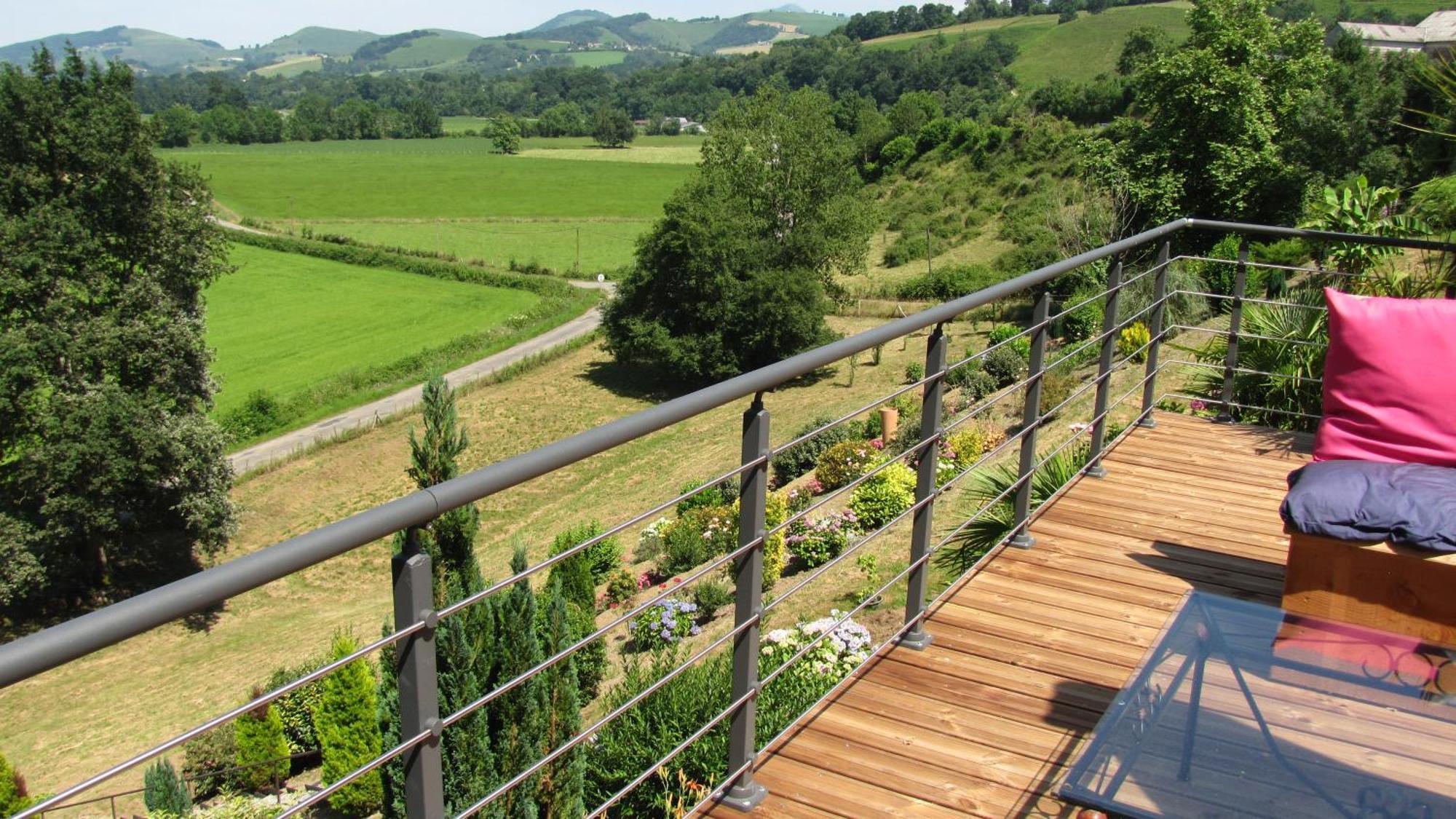 Maison de vacances Pays basque et Béarn - Capacité 14 personnes - Week-end, tourisme, séminaires, stages, réunions Lanne-en-Baretous Exterior foto